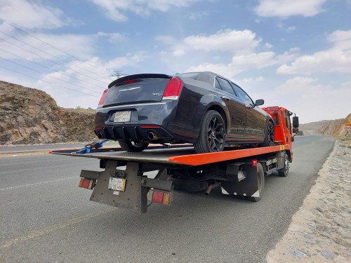 سطحة سطحه هيدروليك ابو يزن القميشي في الطائف - خدمة نقل سيارات موثوقة