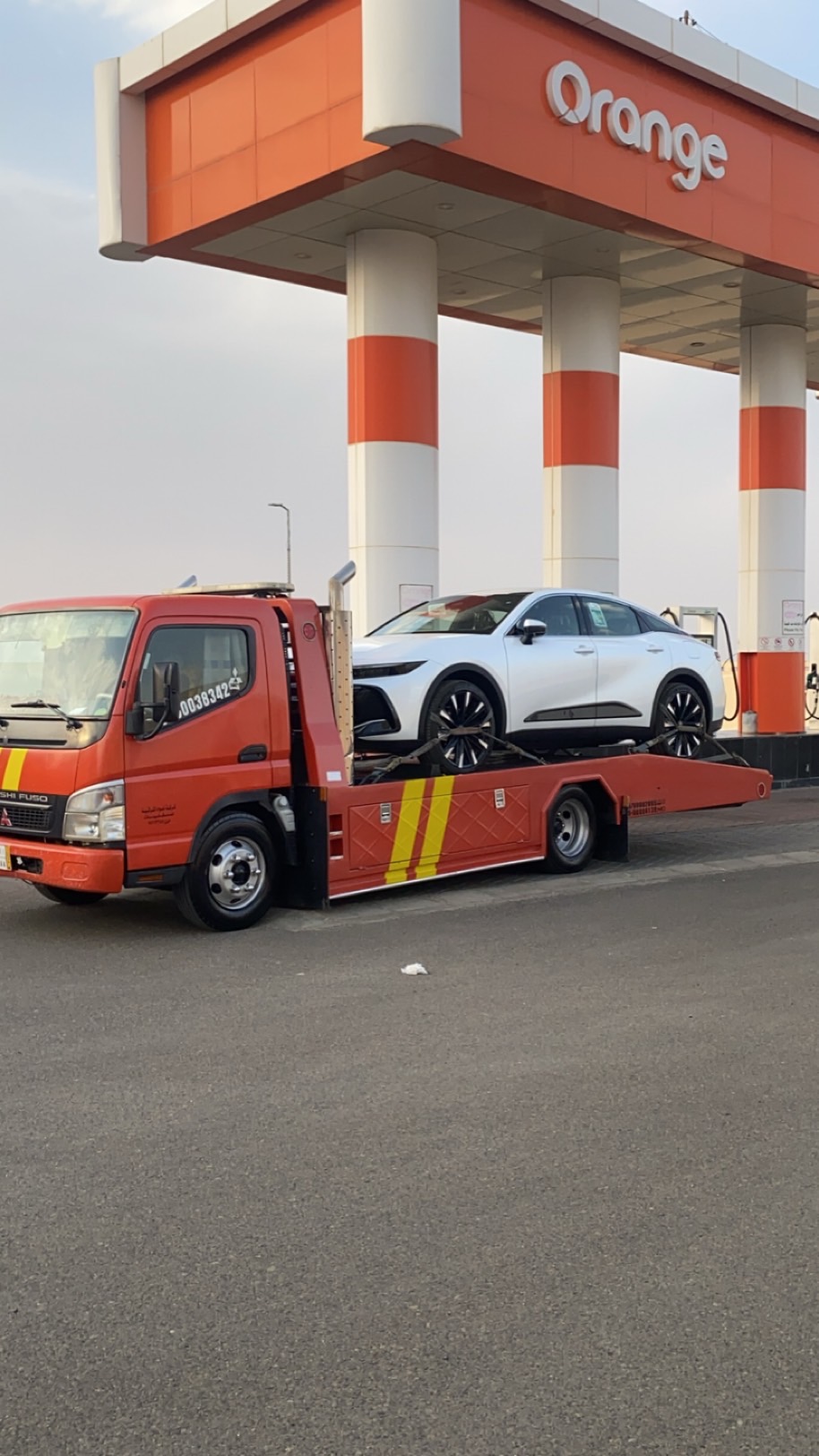 سطحة سطحة جده الرياض في الرياض - خدمة نقل سيارات موثوقة