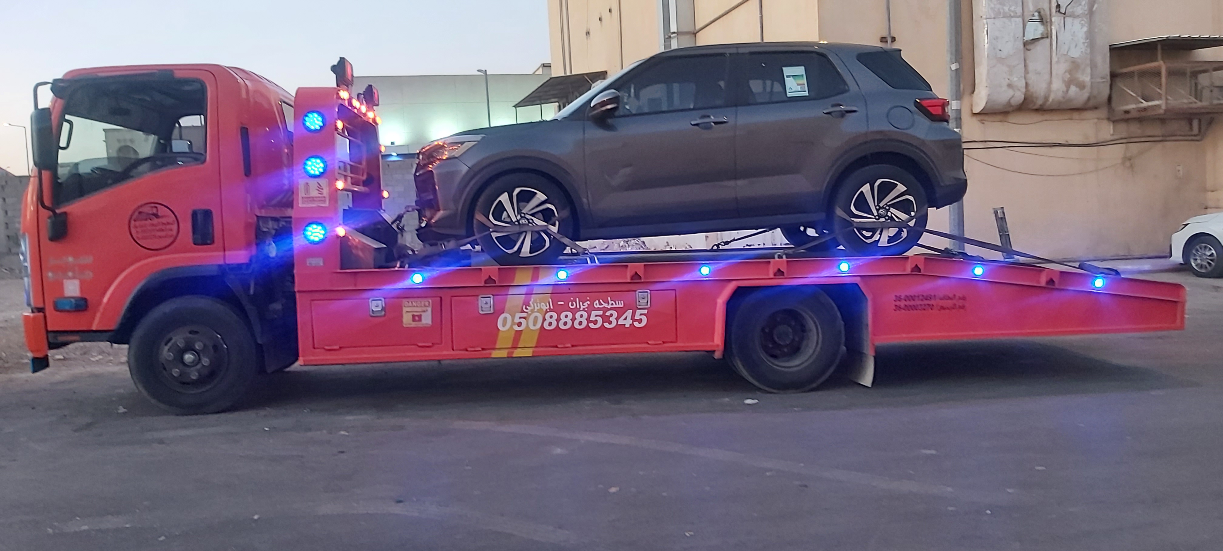 سطحة سطحه نجران في نجران - خدمة نقل سيارات موثوقة