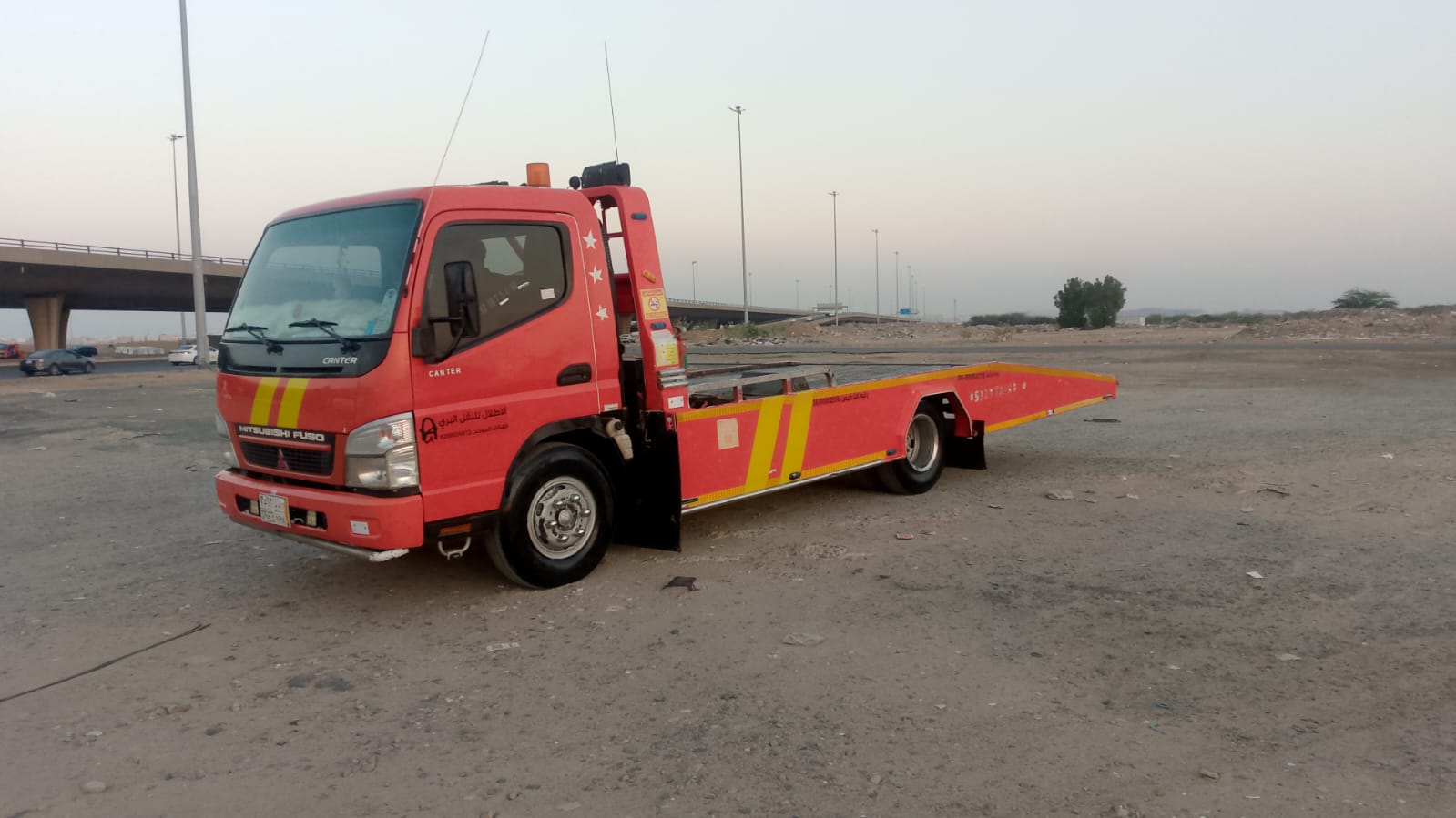 سطحة سطحة جدة السريعه في جدة - خدمة نقل سيارات موثوقة