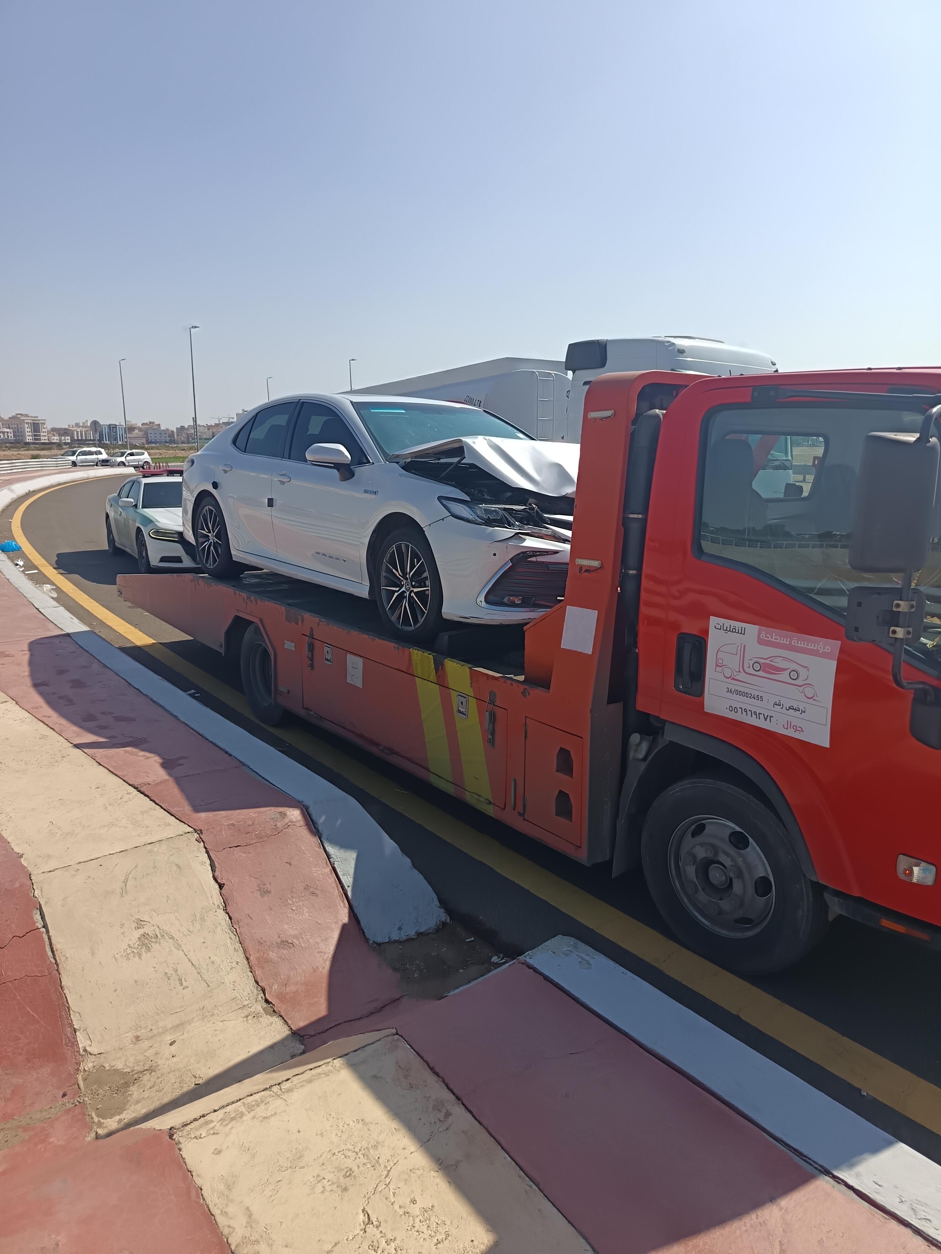 سطحة سطحة جدة ابو عيوش في مكة - خدمة نقل سيارات موثوقة