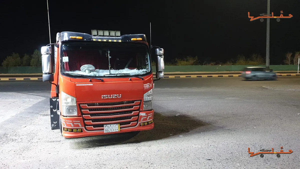 سطحة نقليات الخطوط البيضاء في الرياض - صورة رقم 4