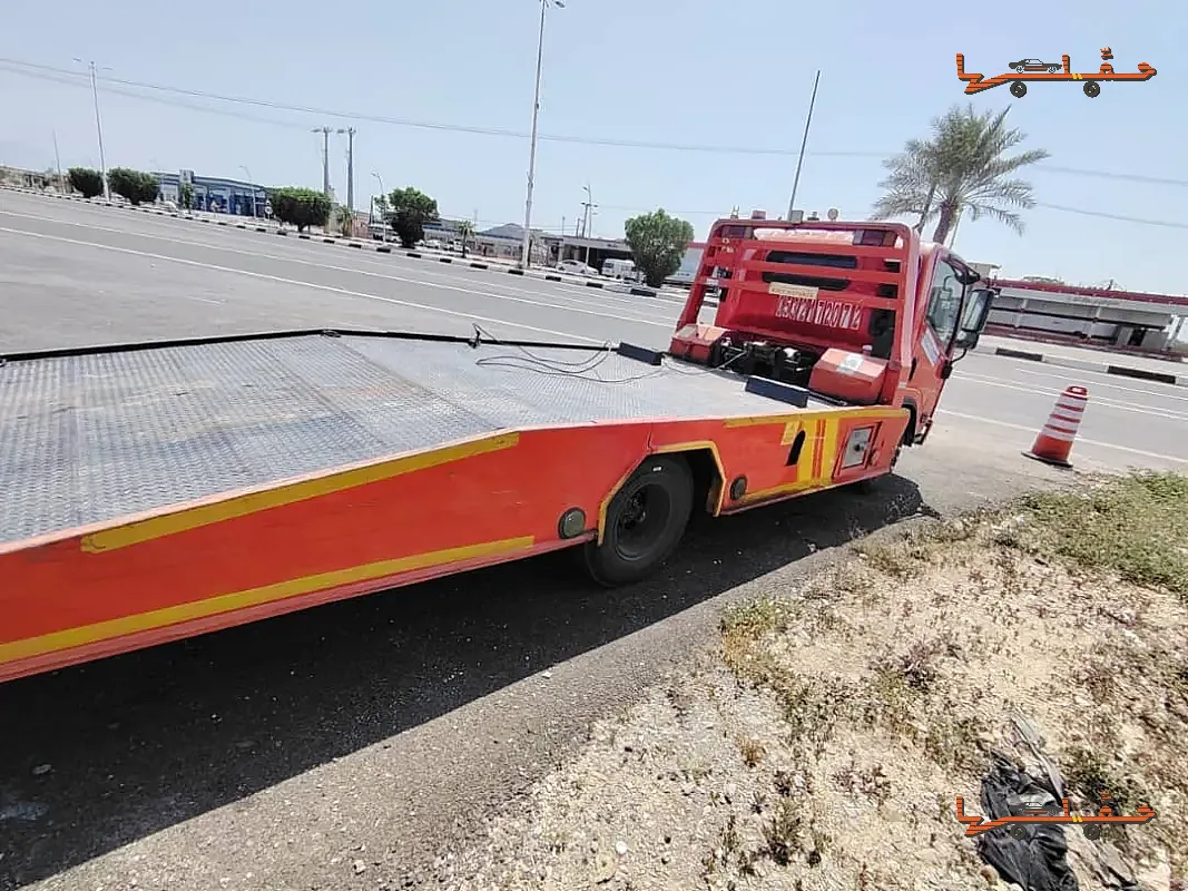 سطحة سطحة لنقل السيارات في الدرب في الدرب - صورة رقم 5